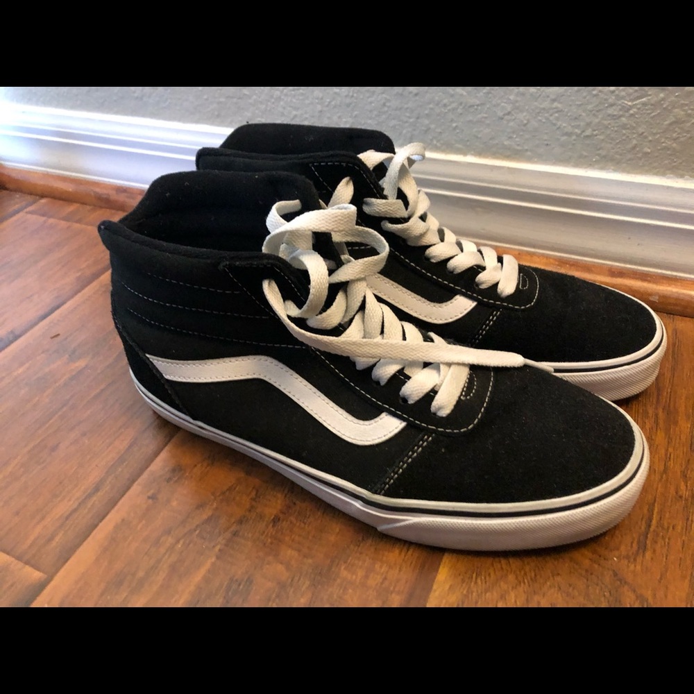 Vans - Picture 2 of 2